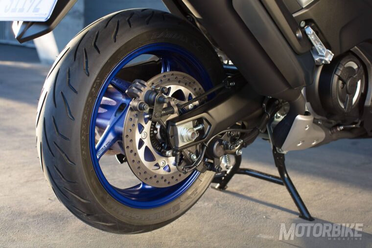 Yamaha-TMAX-SX-2017-036