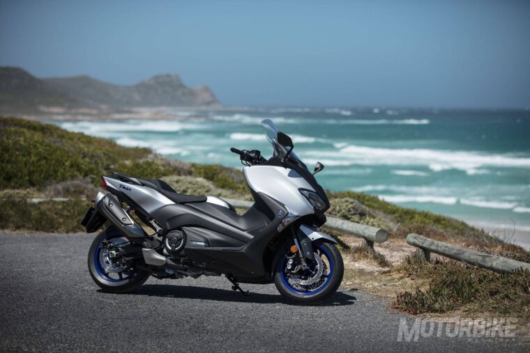 Yamaha-TMAX-SX-2017-052