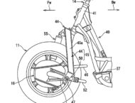 BikeLeaks. Suzuki patenta un scooter híbrido con tracción a las dos ruedas 9 041317 Suzuki burgman two wheel drive patent fig 4