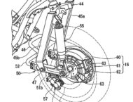 BikeLeaks. Suzuki patenta un scooter híbrido con tracción a las dos ruedas 13 041317 Suzuki burgman two wheel drive patent fig 8