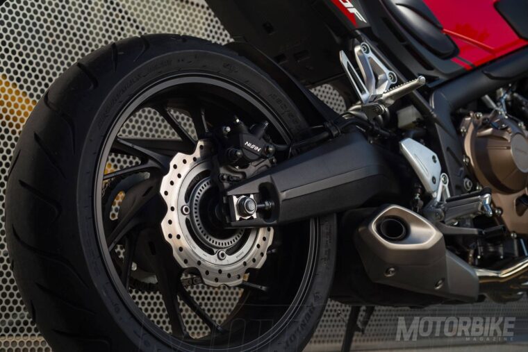 Honda-CB650F-2017-37