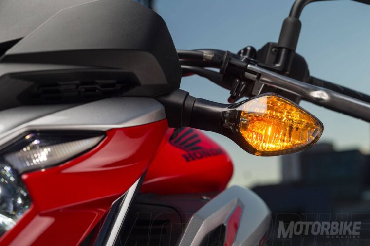 Honda-CB650F-2017-47