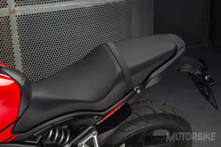 Honda-CB650F-2017-54