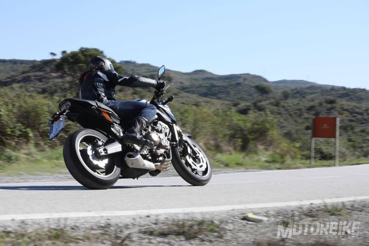 Honda-CB650F-2017-prueba-MBK-09