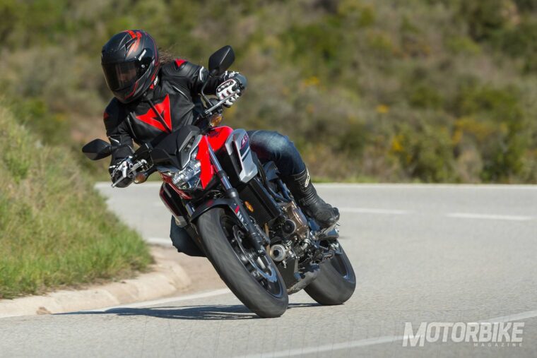 Honda-CB650F-2017-prueba-MBK-17