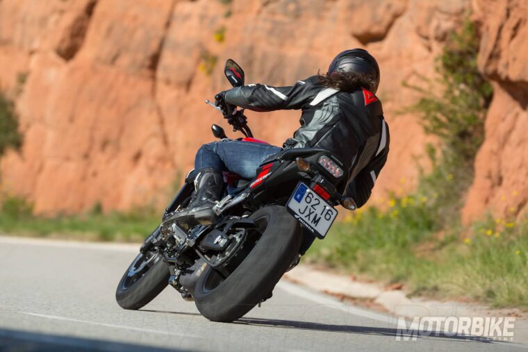 Honda-CB650F-2017-prueba-MBK-19