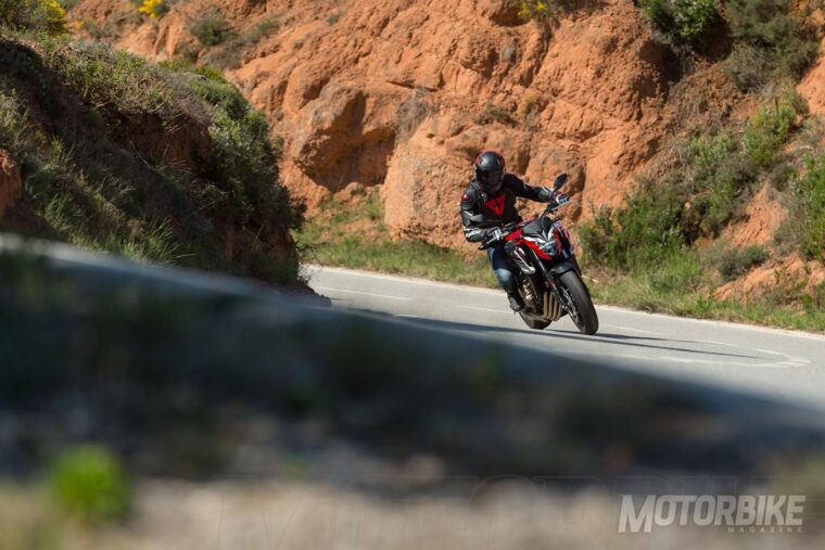 Honda-CB650F-2017-prueba-MBK-20
