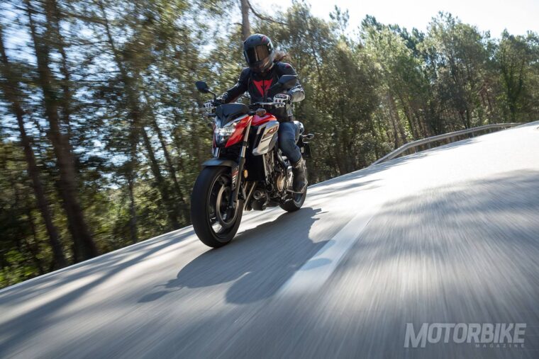 Honda-CB650F-2017-prueba-MBK-40