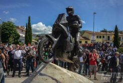 Estatua Fabrizio Meoni