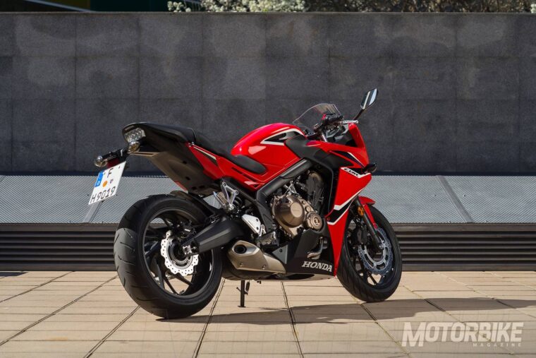 Honda-CBR650F-2017-18