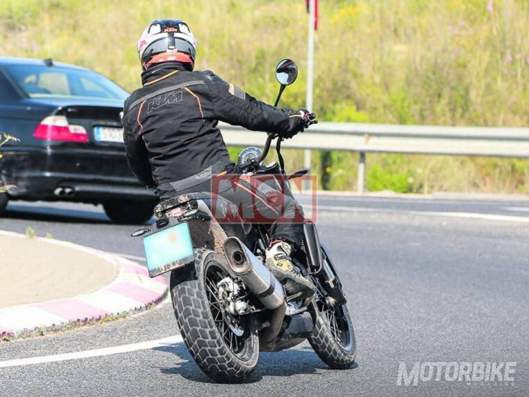 Husqvarna-701-Svartpilen-spy-bikeleaks-03