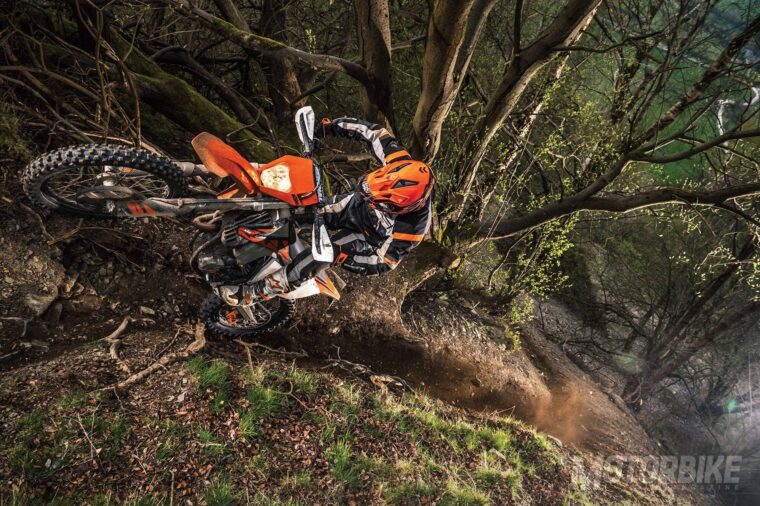 KTM-350-EXC-F-2018-17
