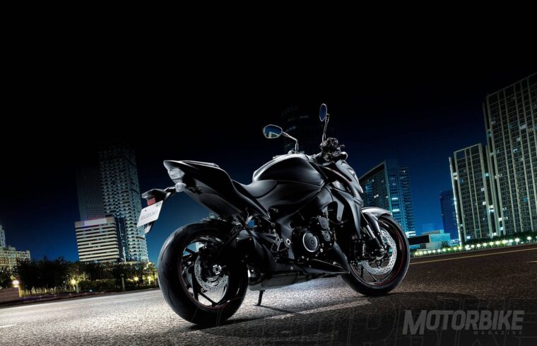 Suzuki-GSX-S1000Z-2017-08