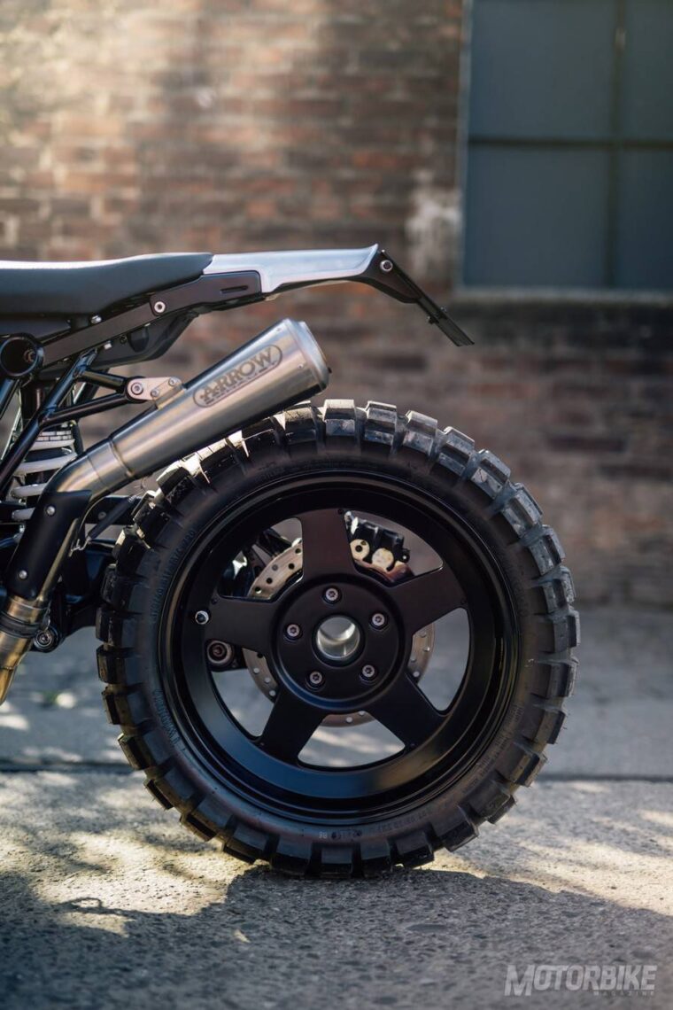 BMW-R-nineT-Scrambler-JvB-Moto-08