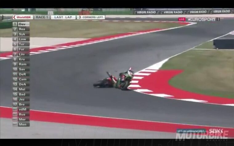 Caida Rea Davies WSBK Misano 20172