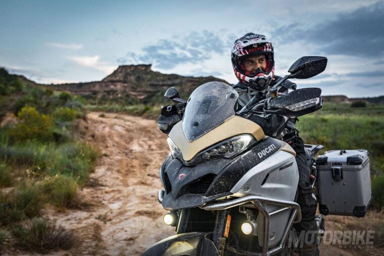 Ducati-Multistrada-1200-Enduro-Pro-2017-08