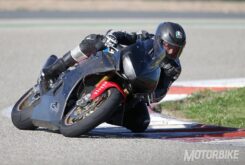 Dunlop D213 GP Pro: Nuevo neumático de carreras homologado para carretera 7 Dunlop D213 GP Pro 01