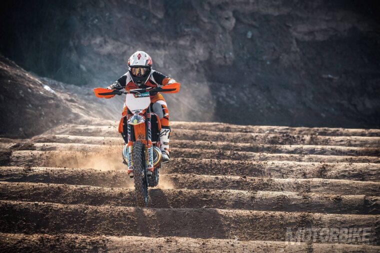 KTM-250-SX-2018-11