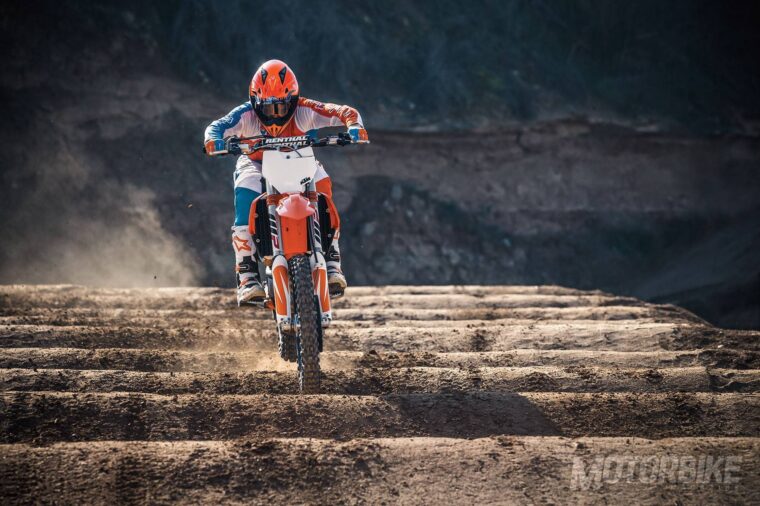 KTM-450-SX-F-2018-11