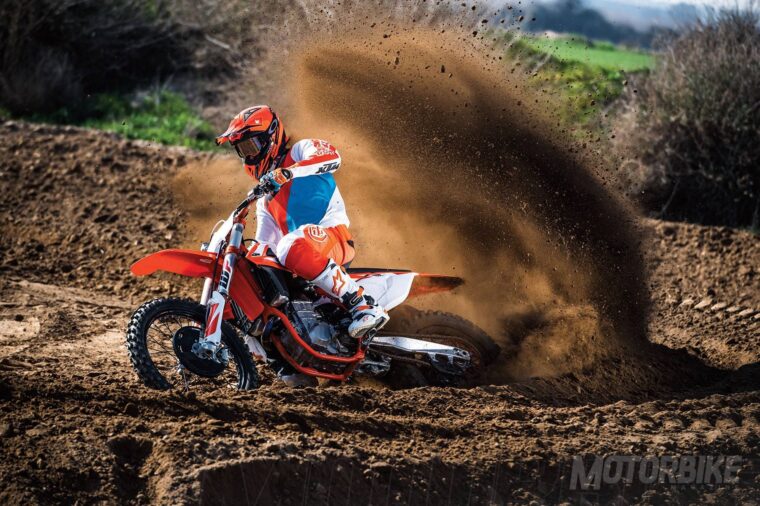 KTM-450-SX-F-2018-16