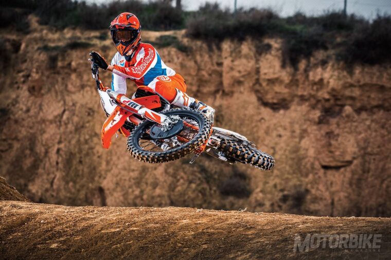 KTM 450 SX-F 2018 1 KTM 450 SX F 2018 22