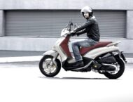 Piaggio Beverly 350 Sport Touring 2017 01