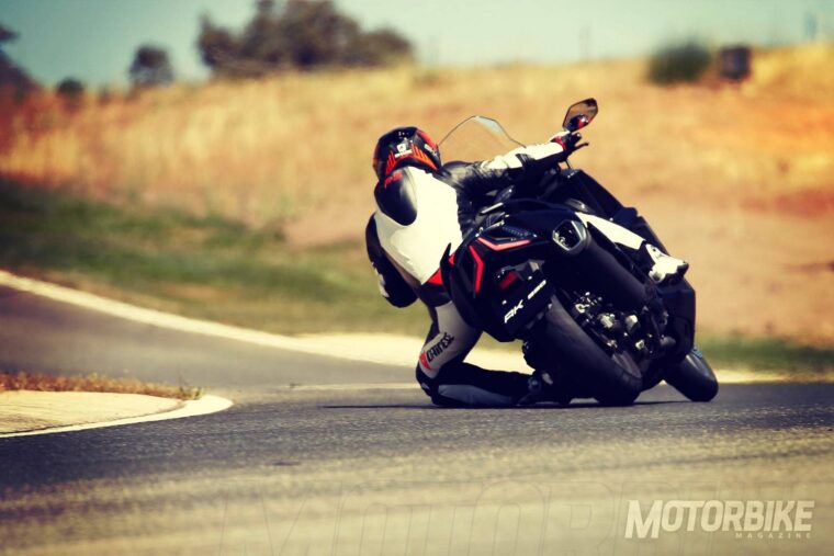 Prueba-KYMCO-AK550-2017-(07)