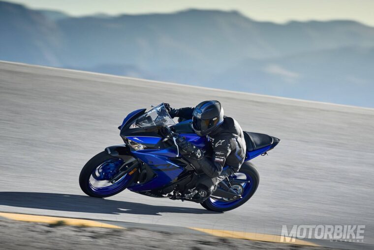 Yamaha-YZF-R3-2018-071