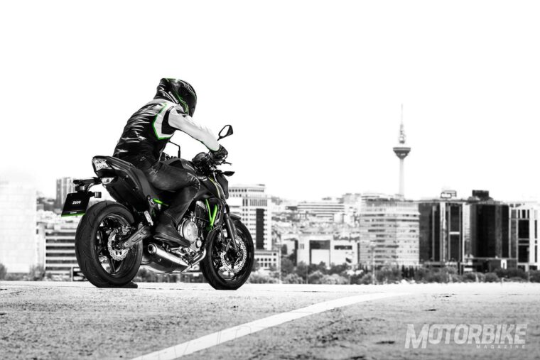 Kawasaki-Z650-2018-17