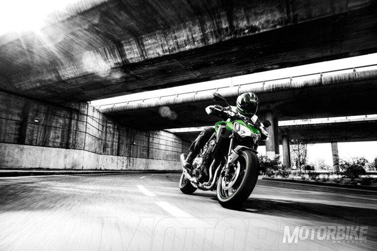 Kawasaki-Z900-2018-A2-07
