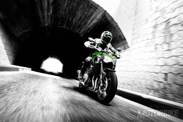 Kawasaki-Z900-2018-A2-08