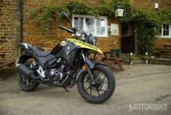 Top 10. Las mejores trail 2019 para el carnet A2 29 Suzuki V Strom 250 2017 prueba motorbike 032