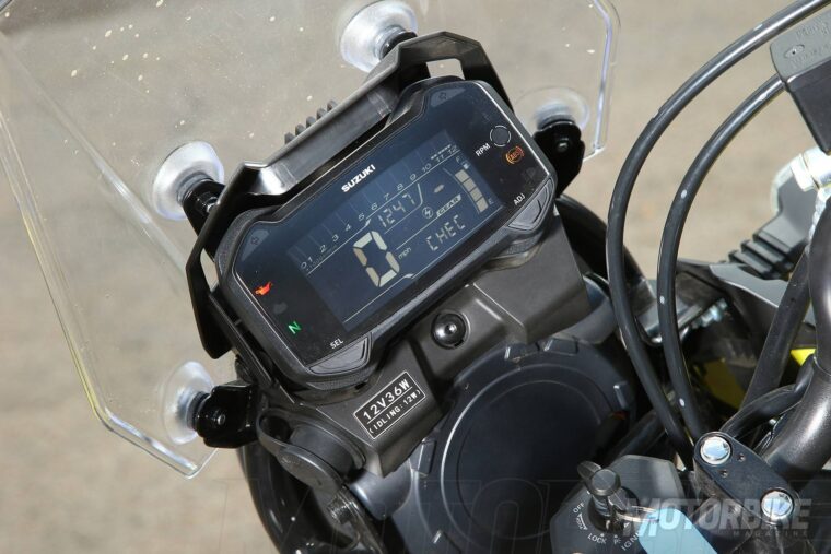 Suzuki-V-Strom-250-2017-prueba-motorbike-034