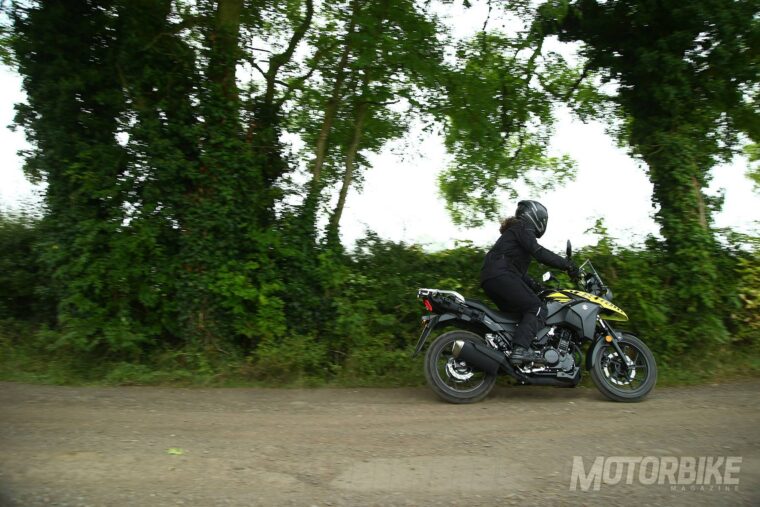 Suzuki-V-Strom-250-2017-prueba-motorbike-068