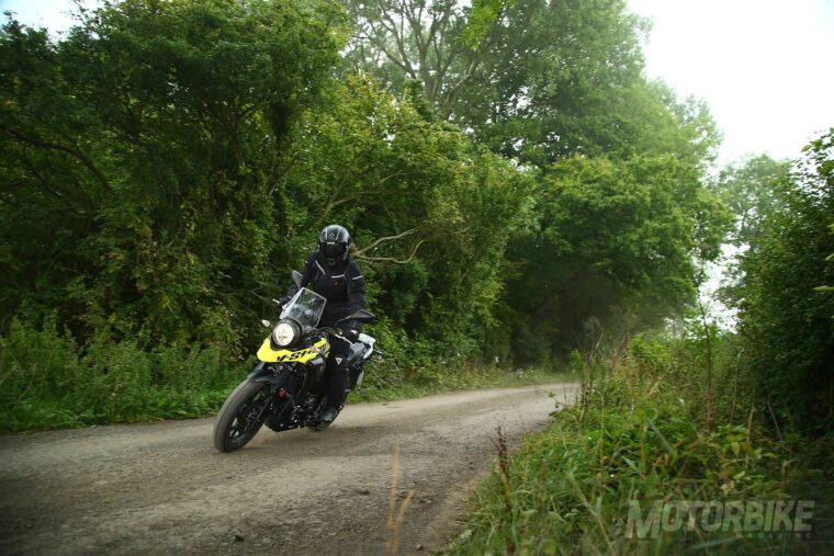 Suzuki-V-Strom-250-2017-prueba-motorbike-075