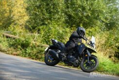 Top 10. Las mejores trail 2019 para el carnet A2 28 Suzuki V Strom 250 2017 prueba motorbike 123