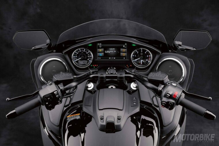 Yamaha-Star-Eluder-2018-06