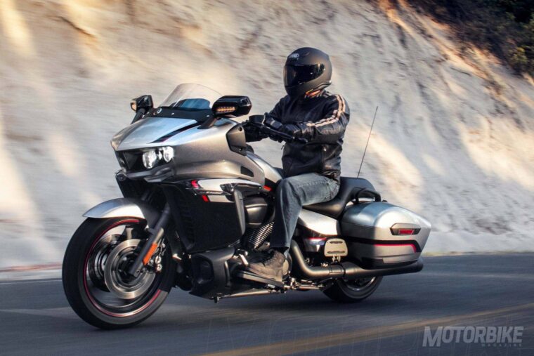 Yamaha-Star-Eluder-2018-14