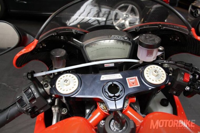 Ducati-Desmosedici-RR-subasta-madrid-06