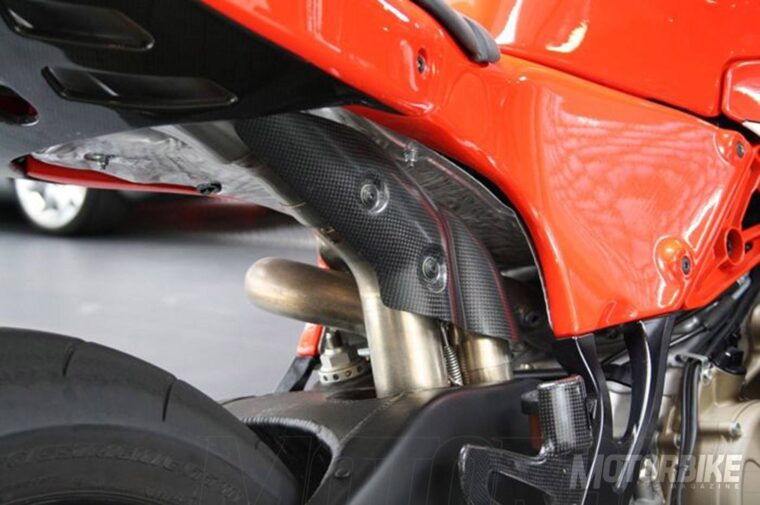 Ducati-Desmosedici-RR-subasta-madrid-10