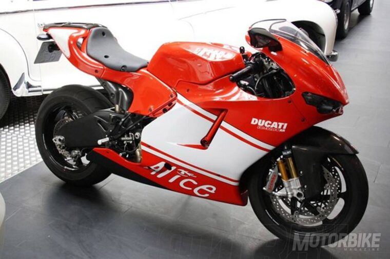 Ducati-Desmosedici-RR-subasta-madrid-11