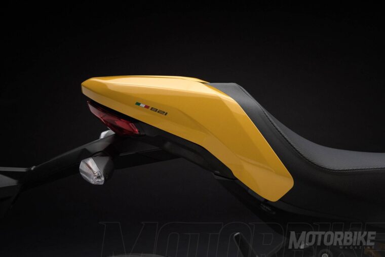 Ducati-Monster-821-2018-75