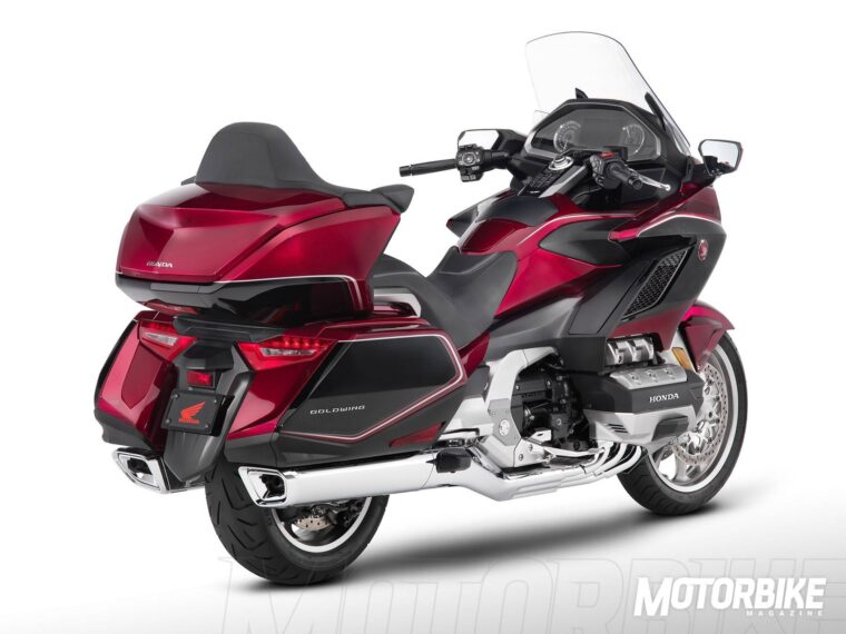 Honda GL1800 Goldwing Tour 2018 - Estaticas (4)