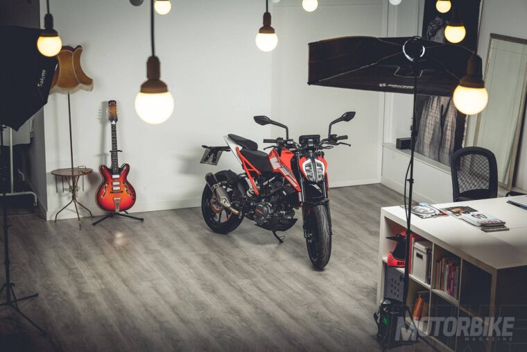 KTM-125-Duke-2017-checklist-33