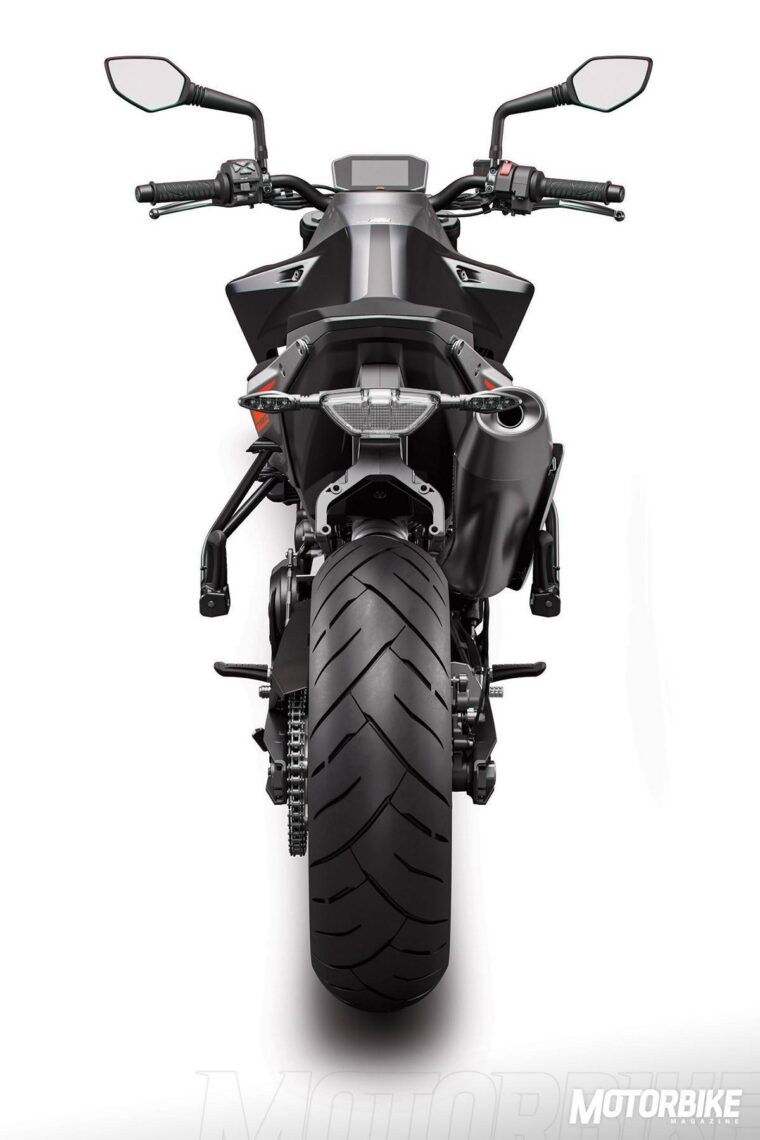 KTM-790-Duke-2018-Color-negro-8