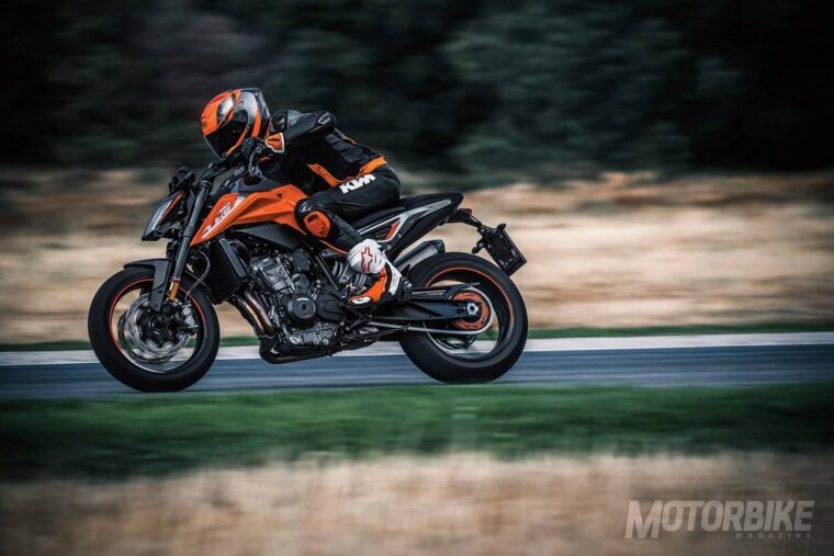 KTM-790-Duke-2018-Fotos-accion-1