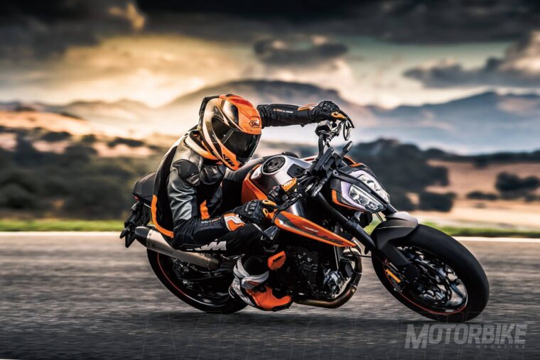 KTM 790 Duke 2018 Fotos accion 8