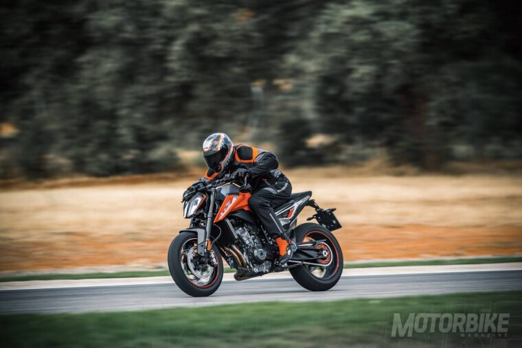 KTM-790-Duke-2018-Fotos-accion-9