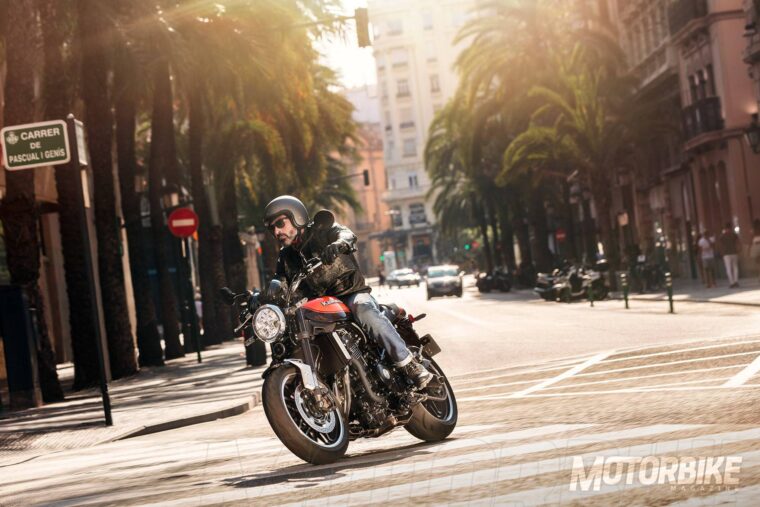 Kawasaki Z900RS 2018 - 6