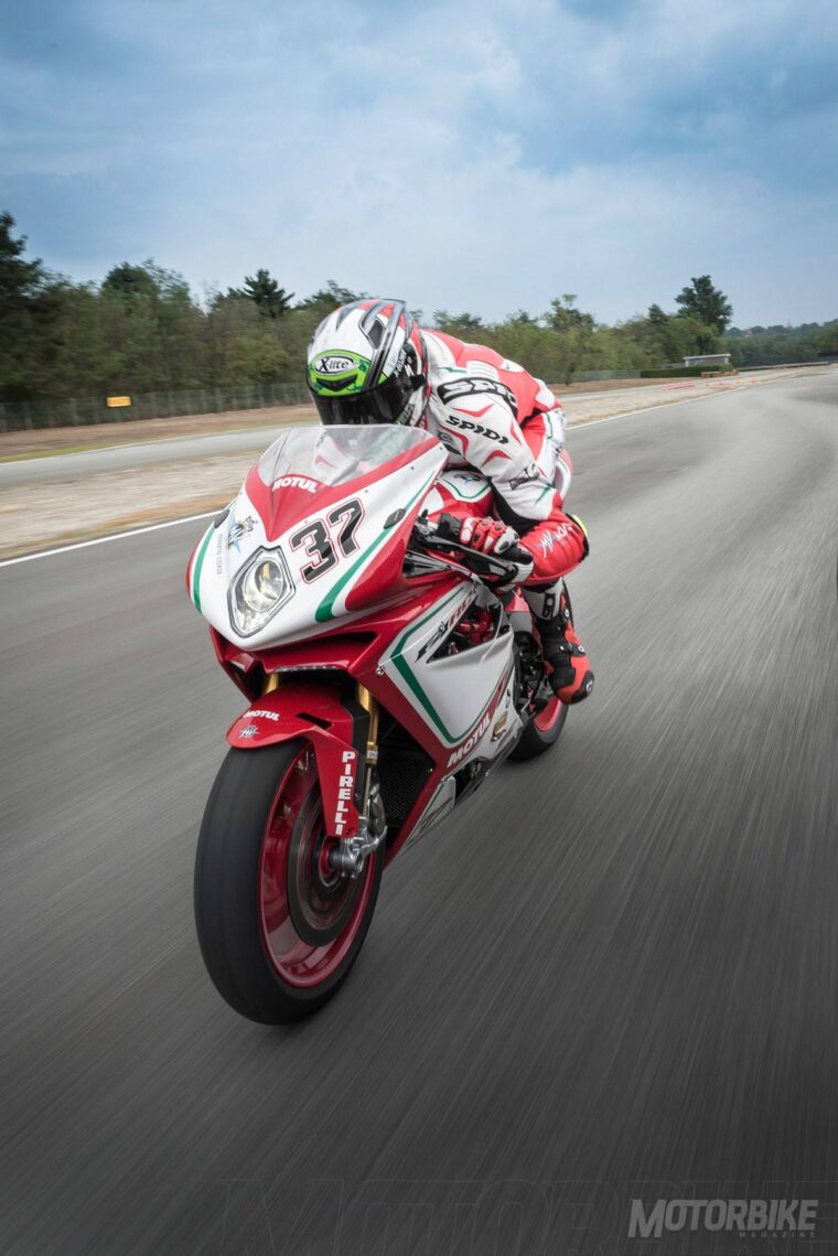 MV-Agusta-F4-RC-2018-Leon-Camier-03